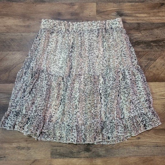 By Together Ivory & Pink Lined Tiered Ruffle Skirt Size Small - Picture 7 of 7